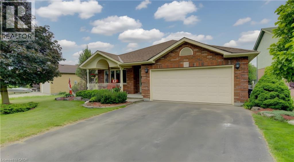 599 COLDSTREAM Drive — photo 2