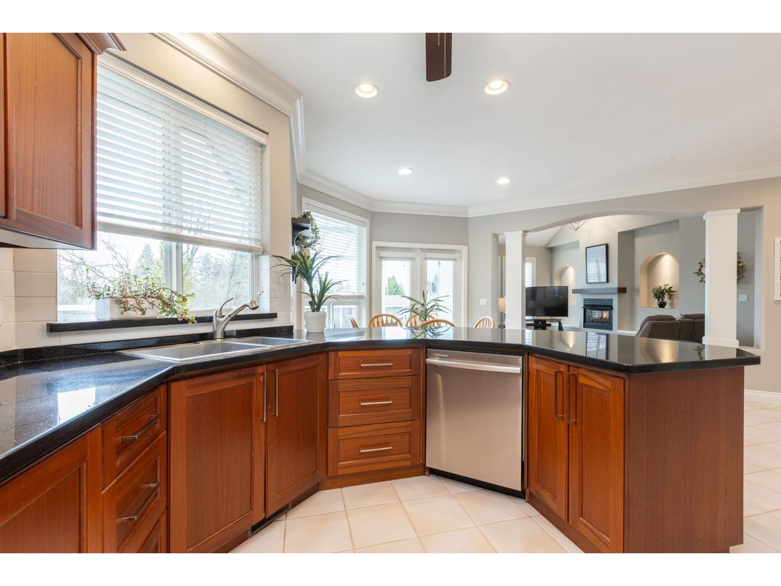 6 Bed, 5 Bath House for Sale in Surrey – 9012 162A STREET, Surrey – MLS# R3155265 - Image 11