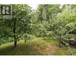 Entrance - 6587 Mystery Beach Rd, Fanny Bay, BC V0R1W0 Photo 6