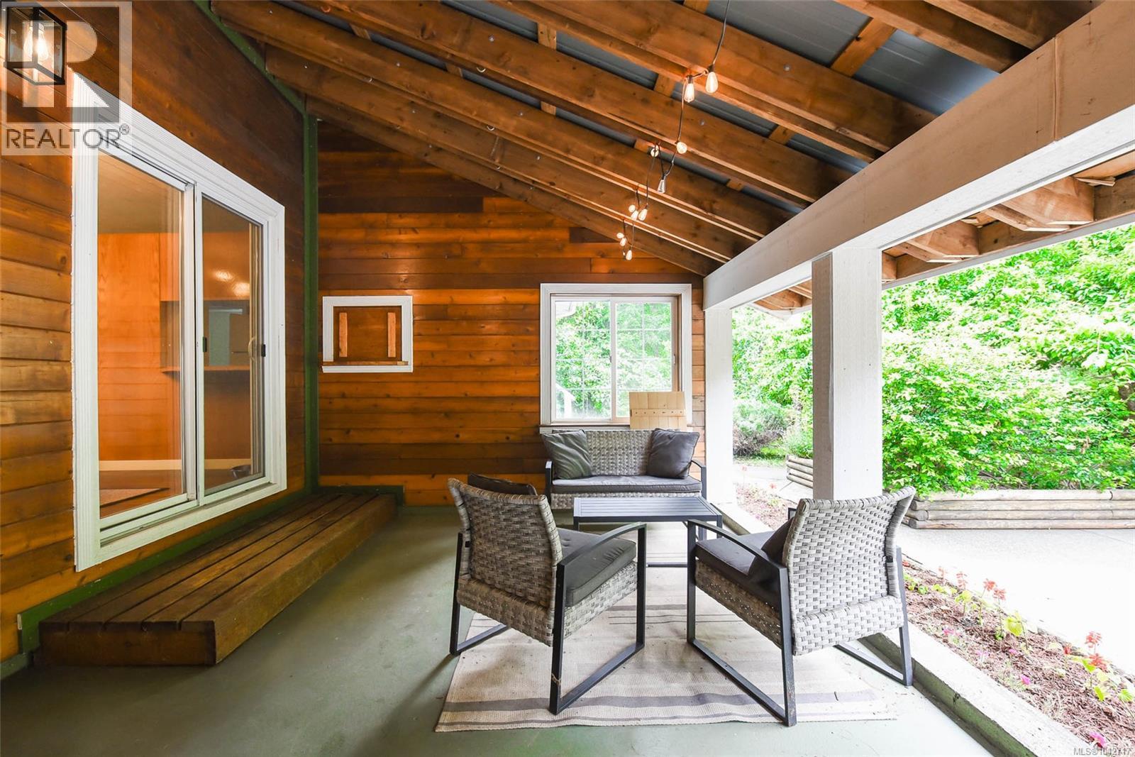 6587 Mystery Beach Rd, Fanny Bay
