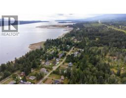 6587 Mystery Beach Rd, Fanny Bay, BC V0R1W0 Photo 68