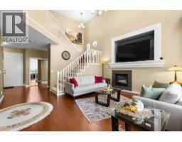 3285 Chartwell Green, Coquitlam, BC V3E3M9 Photo 8