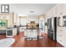 3285 Chartwell Green, Coquitlam, BC V3E3M9 Photo 10