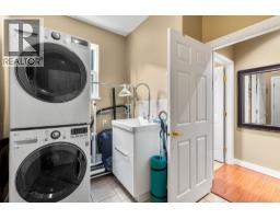 3285 Chartwell Green, Coquitlam, BC V3E3M9 Photo 17