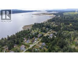 6587 Mystery Beach Rd, Fanny Bay, BC V0R1W0 Photo 63