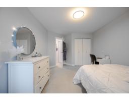 2338 Chardonnay Lane, Abbotsford, BC V4X0A6 Photo 36