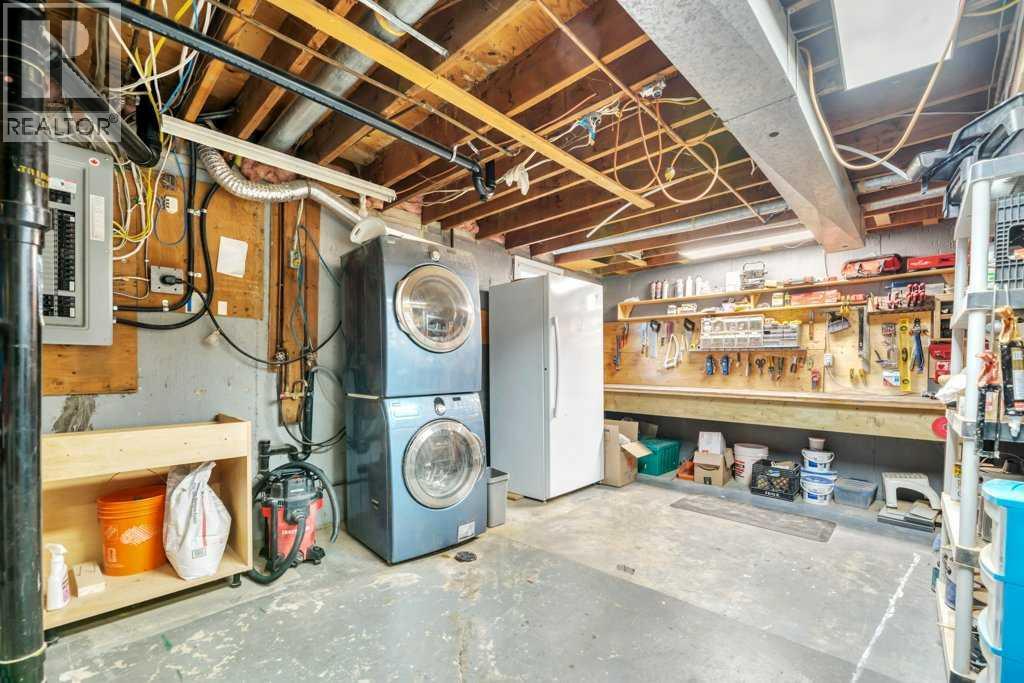 118 3rd Avenue E - 29