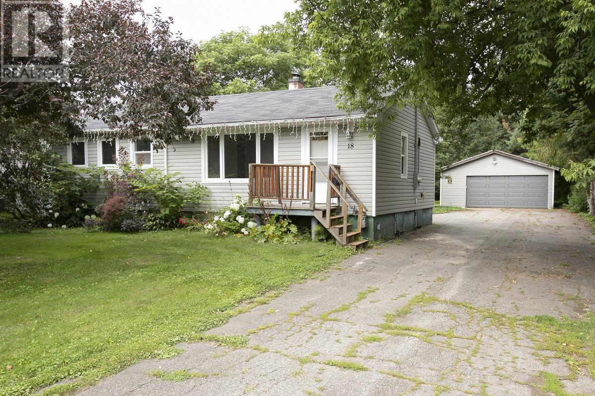 18 Eastern AVE - 1
