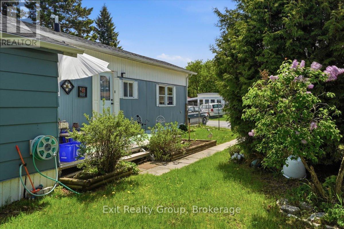 #63 63 WHITES ROAD - Image 17
