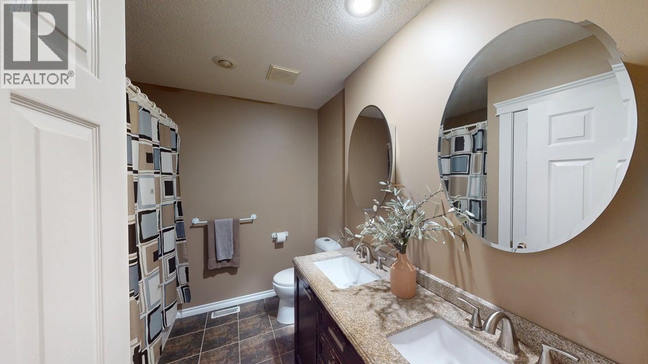 8604 90 STREET - Image 16