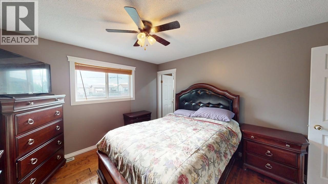 8604 90 STREET - Image 21