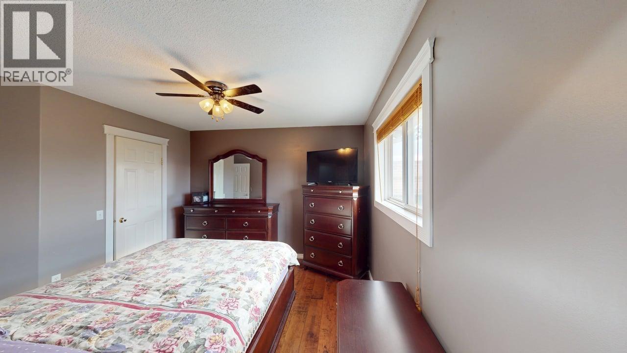 8604 90 STREET - Image 23