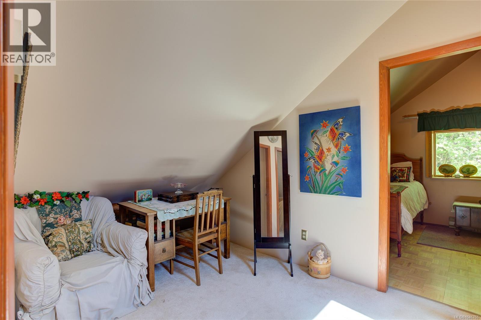 4389 Creighton Rd - Image 33