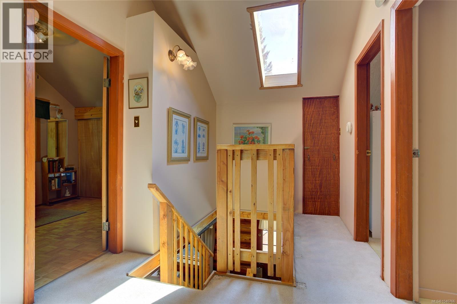 4389 Creighton Rd - 34