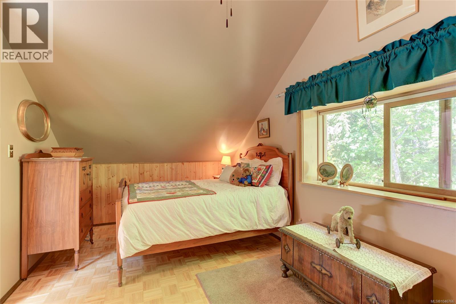 4389 Creighton Rd - Image 36