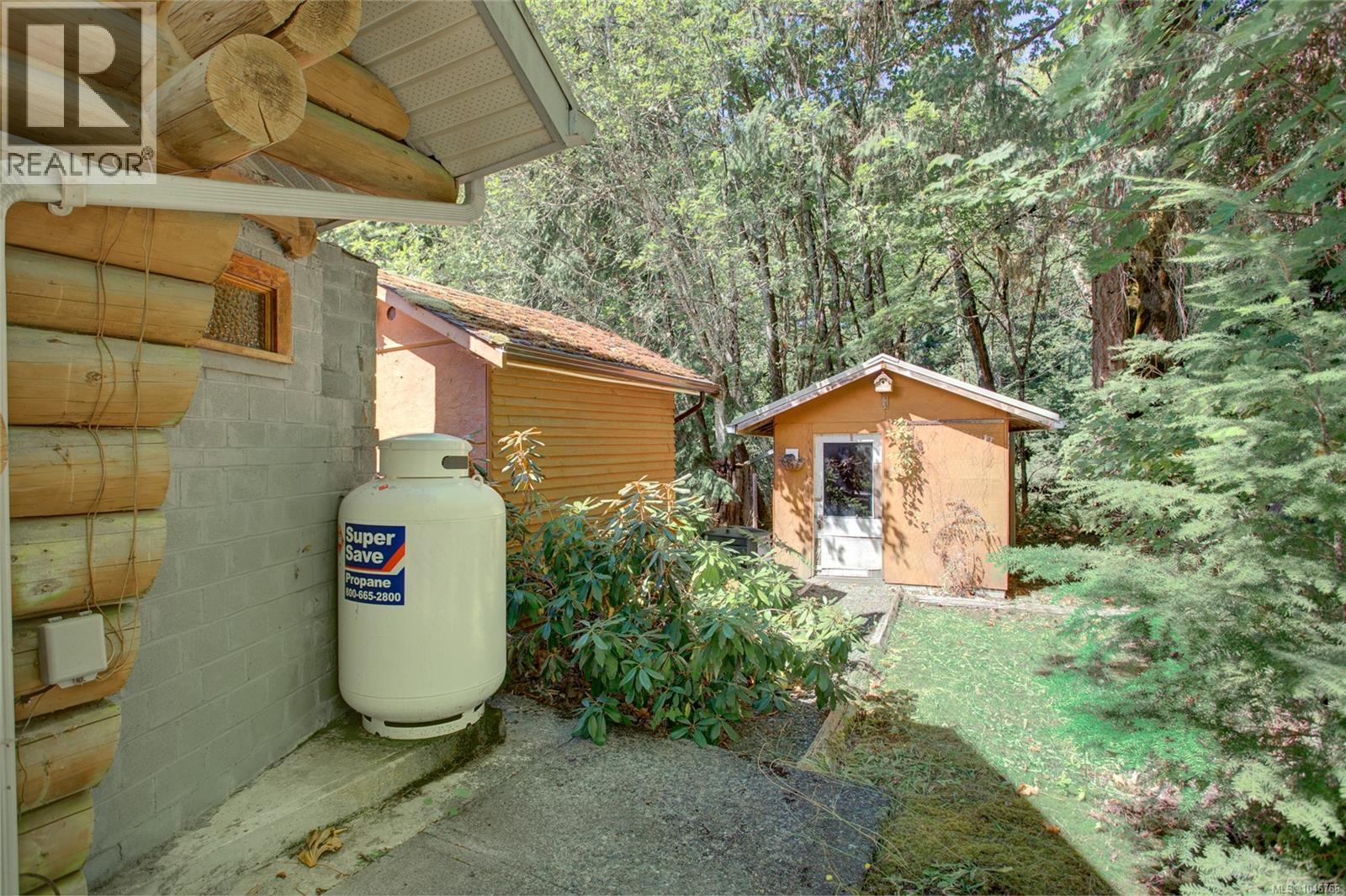 4389 Creighton Rd - 47