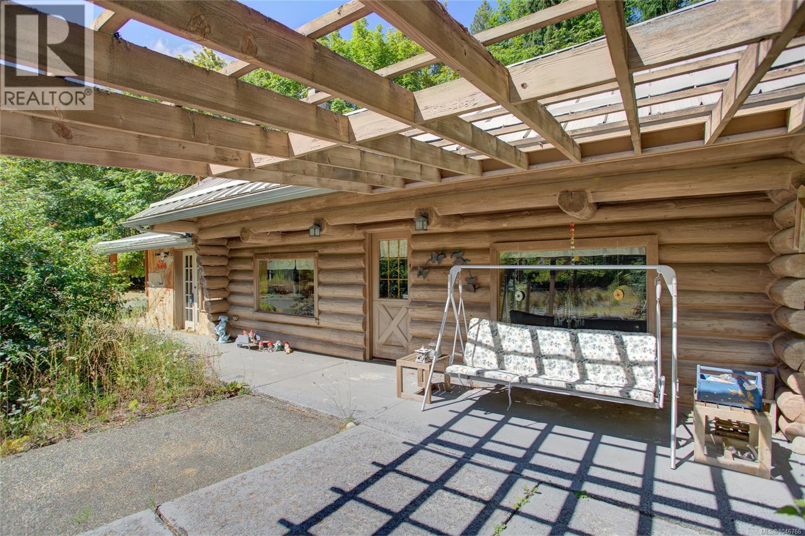 4389 Creighton Rd - Image 48