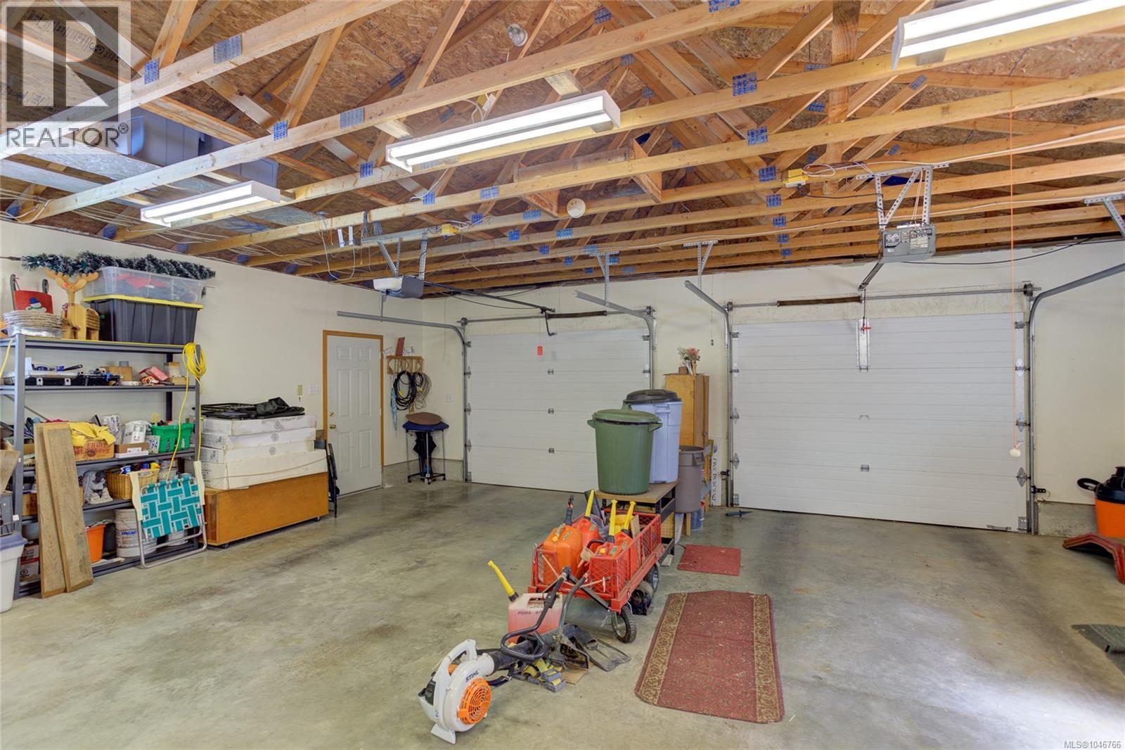 4389 Creighton Rd - 55