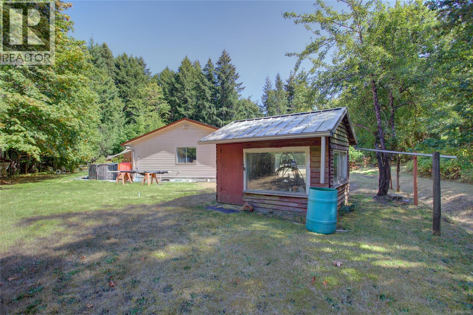 4389 Creighton Rd - 70
