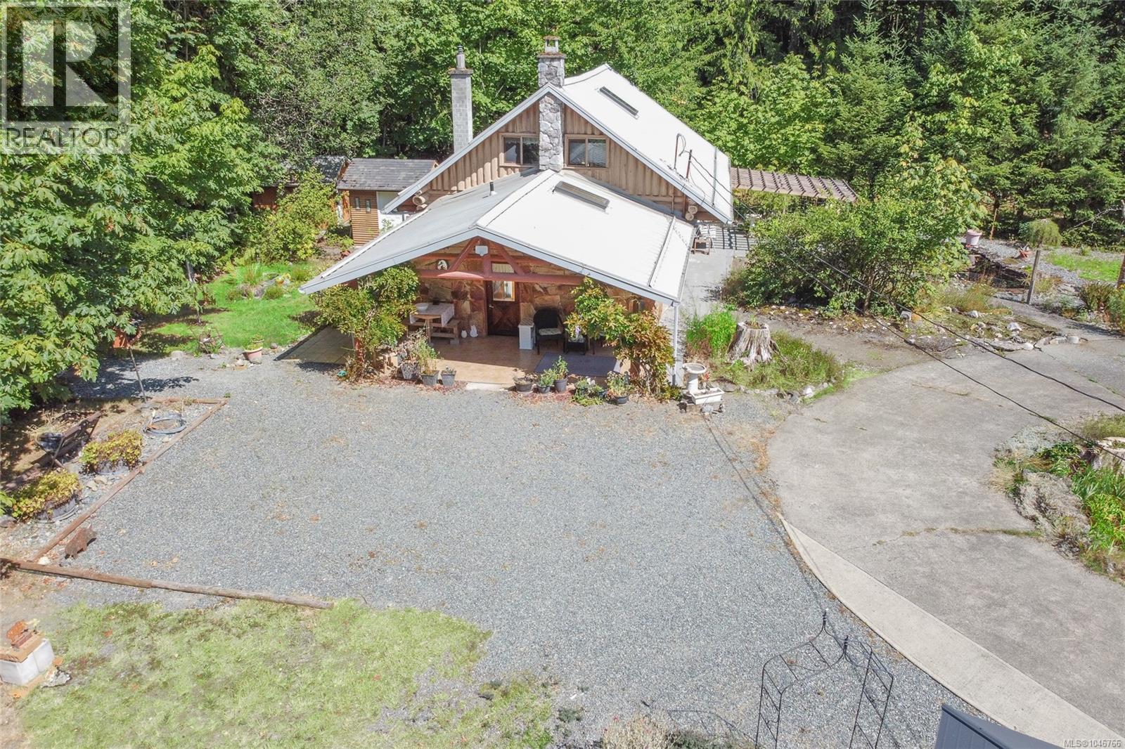 4389 Creighton Rd - 83