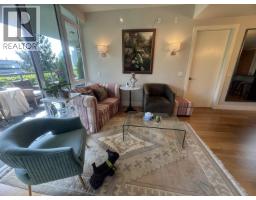 402 866 Arthur Erickson Place, West Vancouver, BC V7T0B2 Photo 13