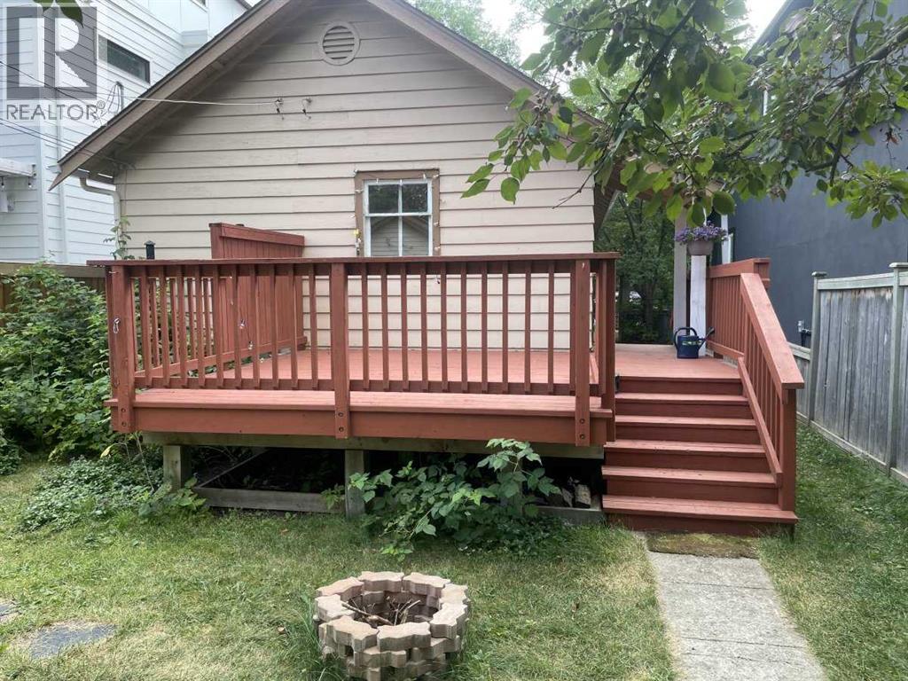 429 10 Street NE - 28