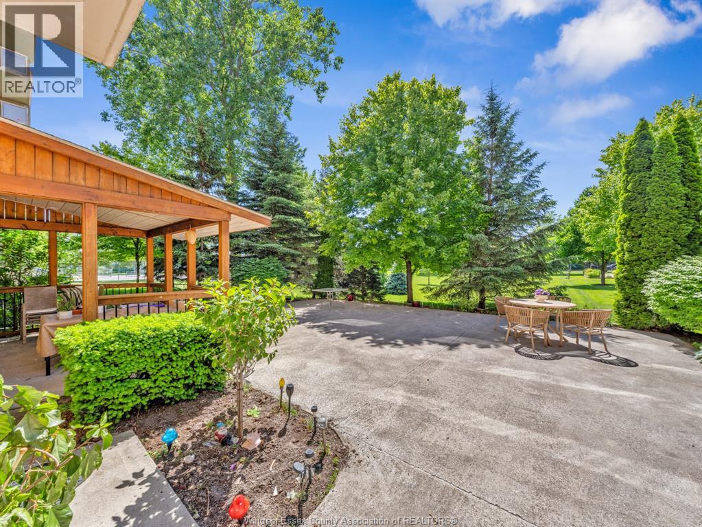 #505 315 VILLAGE GROVE DRIVE - 15
