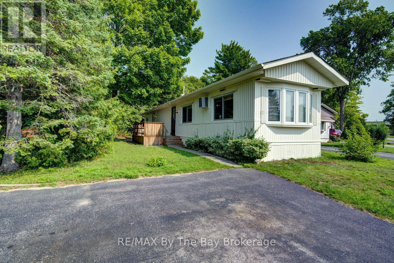 55 GEORGIAN GLEN DRIVE - 3
