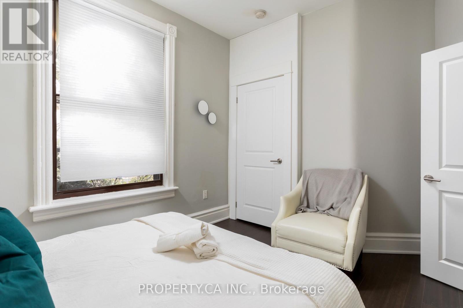 345 GLADSTONE AVENUE - 43