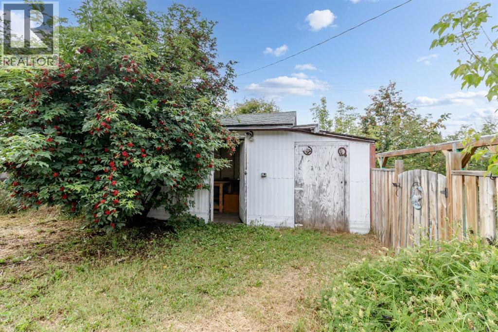 2104 23 Avenue - Image 21
