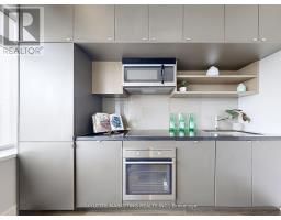 1128 - 111 St Clair Avenue W, Toronto, ON M4V1N5 Photo 18