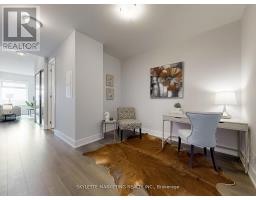 1128 - 111 St Clair Avenue W, Toronto, ON M4V1N5 Photo 23