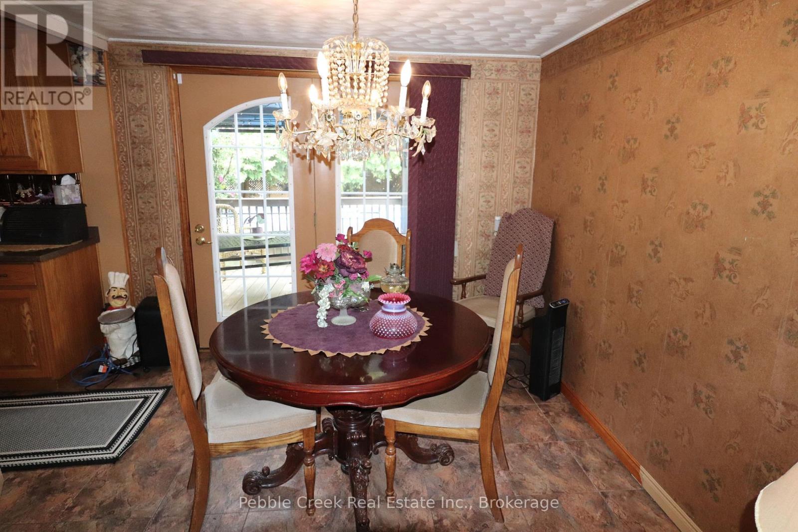 6 GARDEN ROAD - Image 13