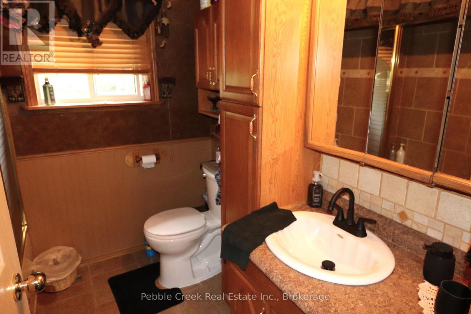 6 GARDEN ROAD - Image 20