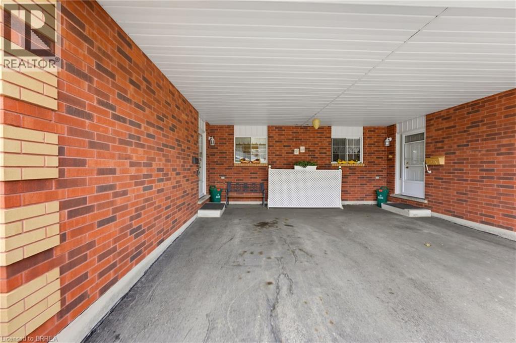 #39 570 WEST Street - Image 4