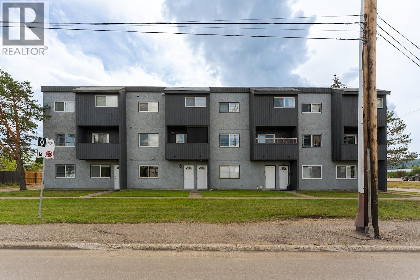 #11 1012 E CENTRAL STREET - 23