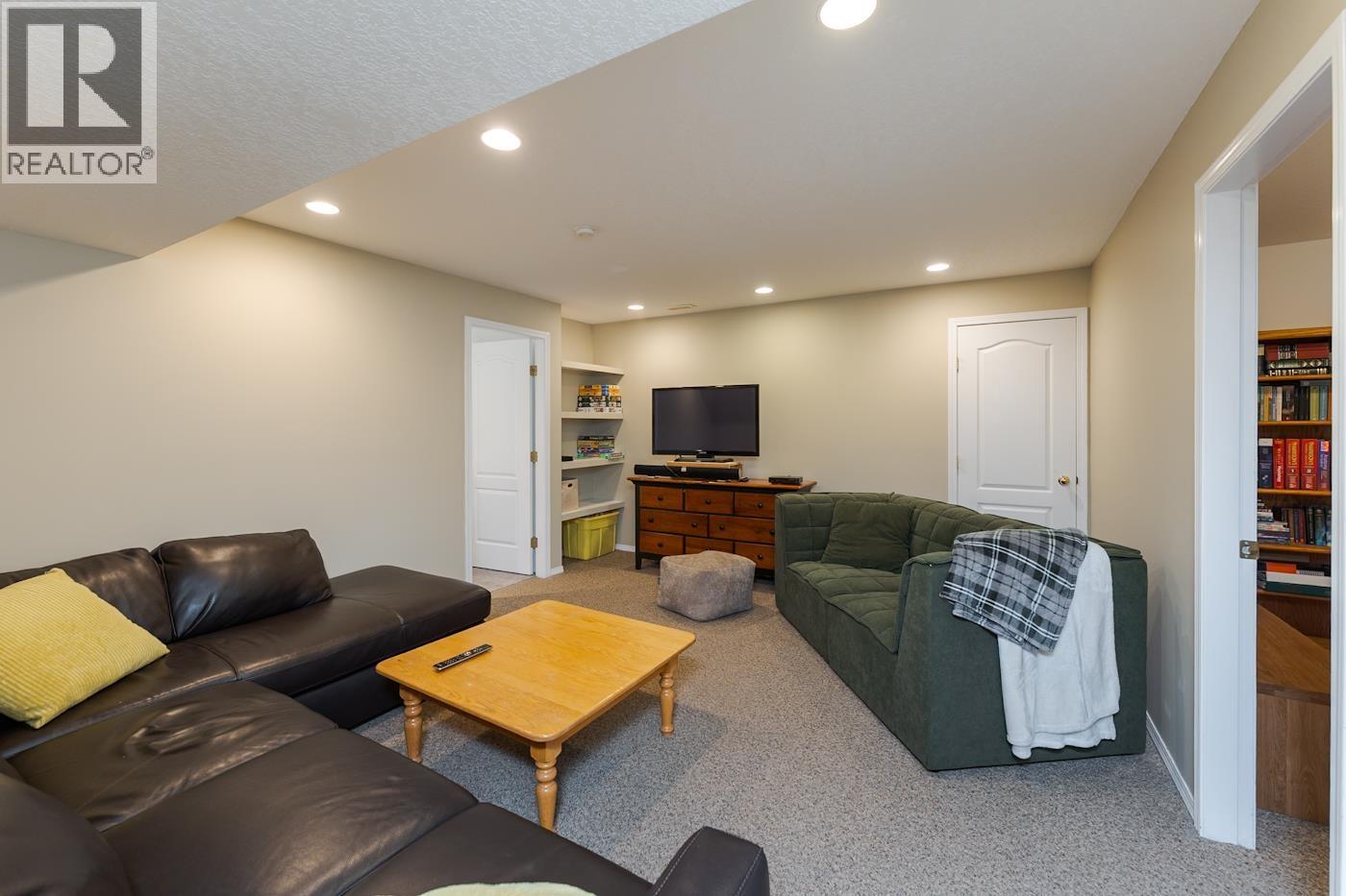 2435 PANORAMA CRESCENT - 33