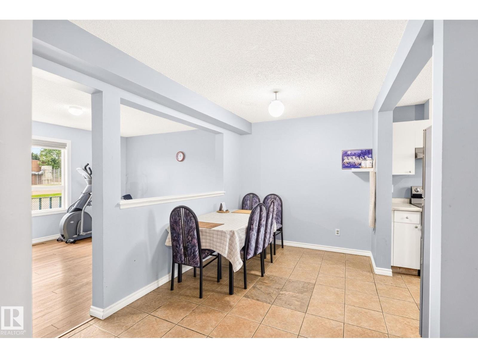 1646 millwoods RD E NW - Image 17