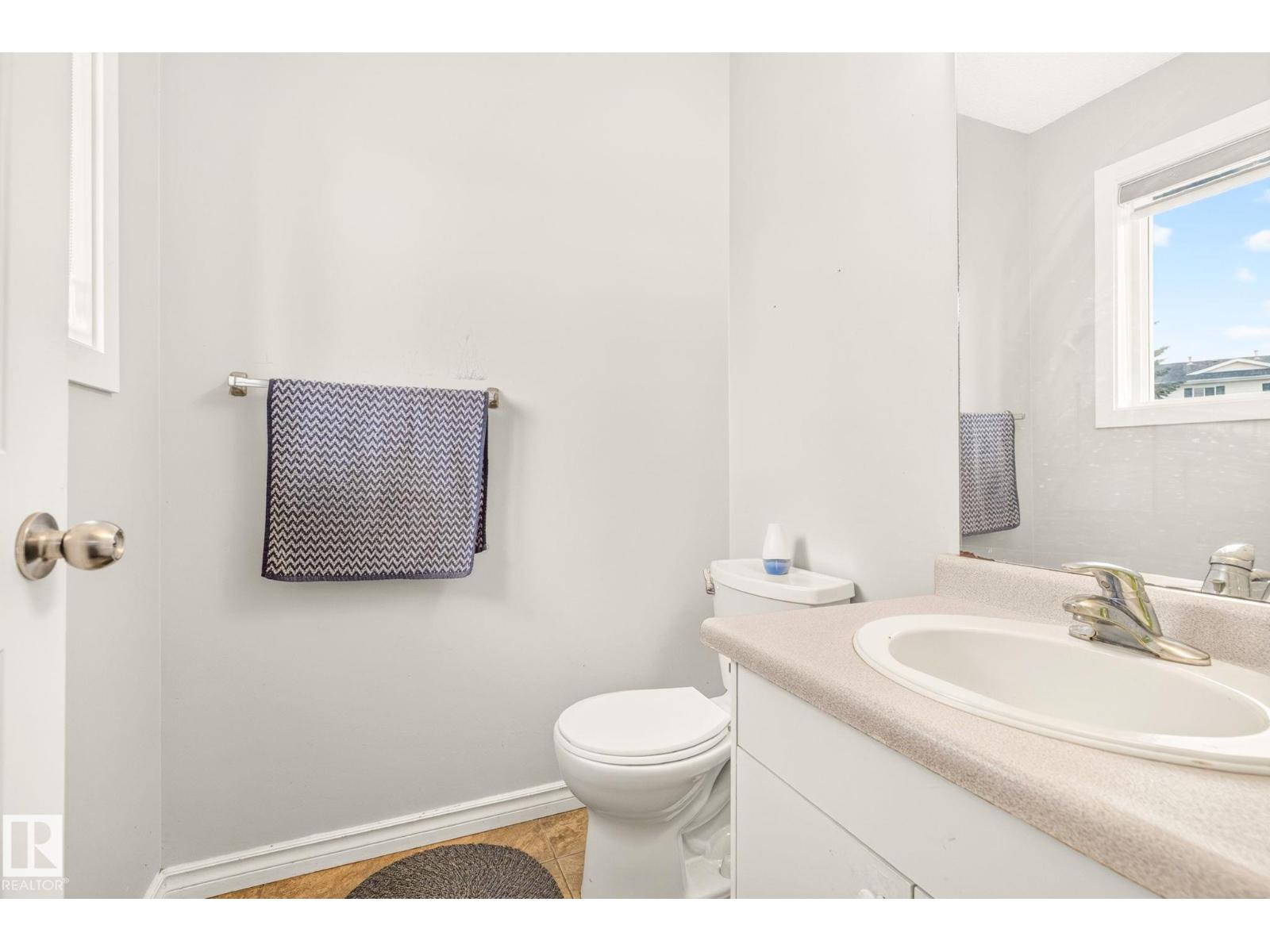1646 millwoods RD E NW - 23