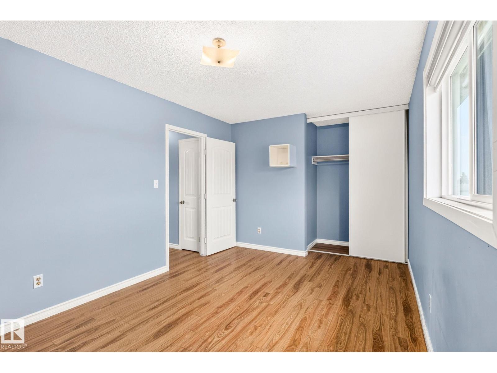 1646 millwoods RD E NW - 28