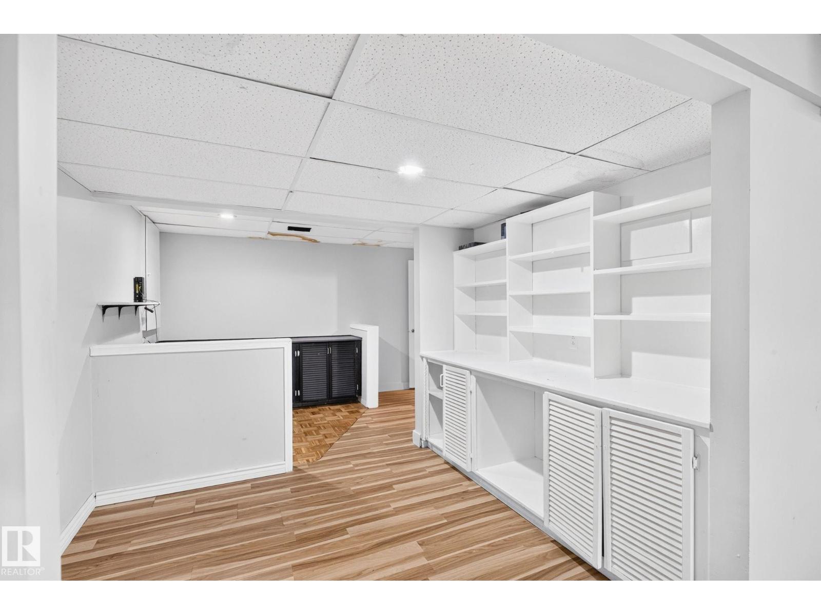 1646 millwoods RD E NW - Image 31