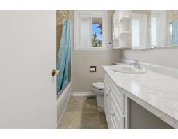 5845 124 Street, Surrey, BC V3X1Y2 Photo 16