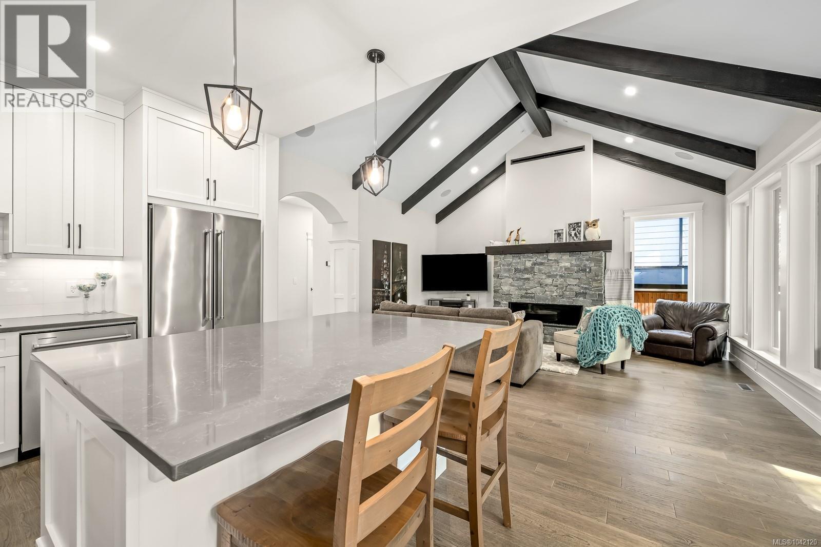 #4 2880 Arden Rd - 14