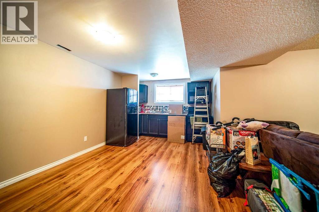 1025 30 Street - 12