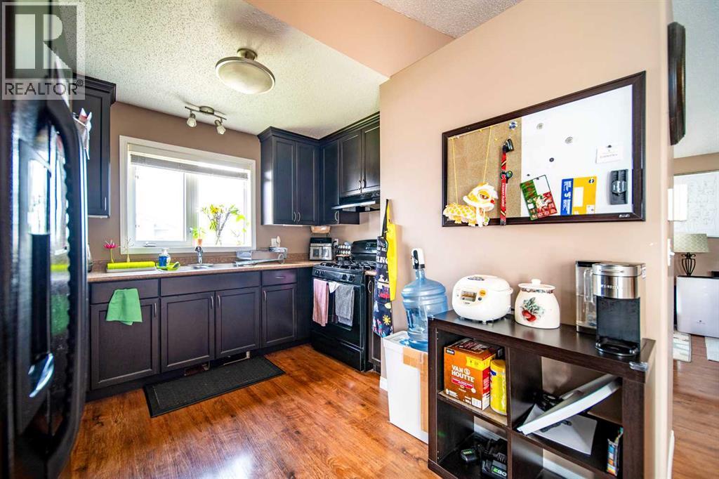 1025 30 Street - Image 3