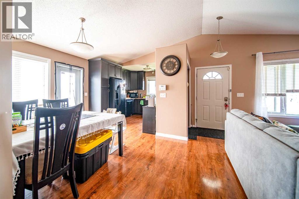 1025 30 Street - 4