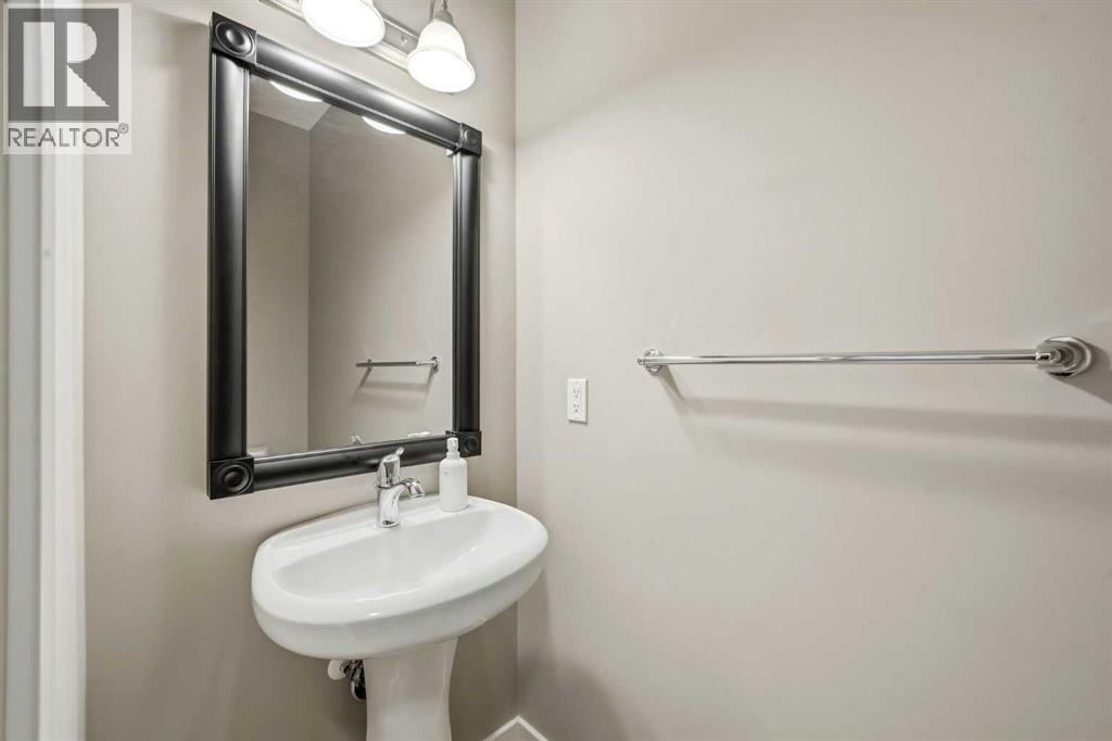 80 Sherwood Crescent Northwest - Photo 15