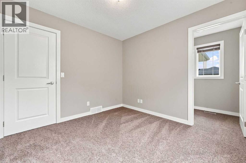 80 Sherwood Crescent Northwest - Photo 28