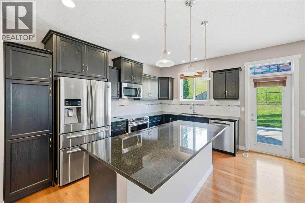 80 Sherwood Crescent Northwest - Photo 9