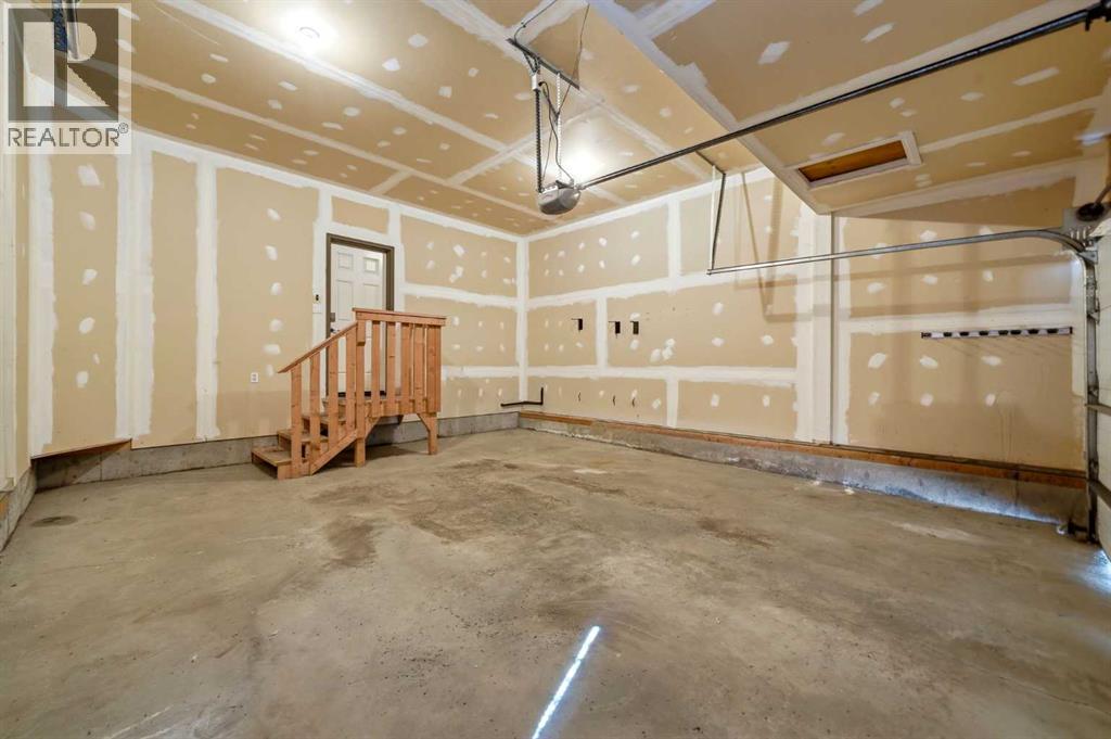 80 Sherwood Crescent Northwest - Photo 40